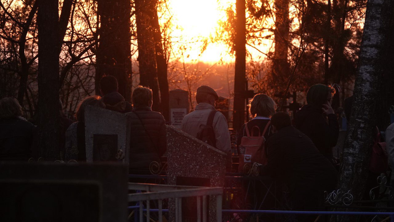 Алесь Адамовіч